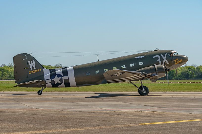 Der legendäre "That's All Brother" C-47 Skytrain. von Jaap van den Berg