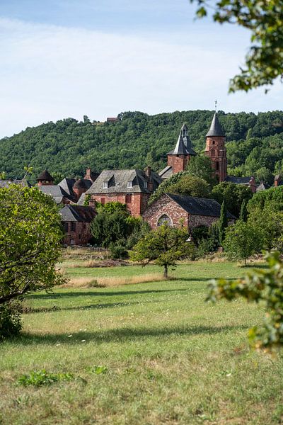 Dorfansicht von Collonges la Rouge von Manuuu