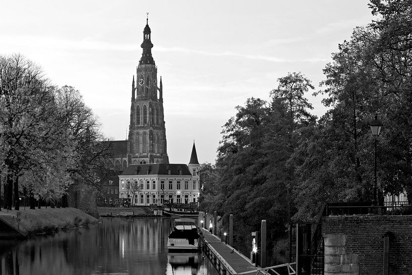 Große Kirche Breda schwarz und weiß von Anton de Zeeuw