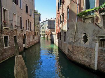 Blick durch Venedig von Jolanda Post
