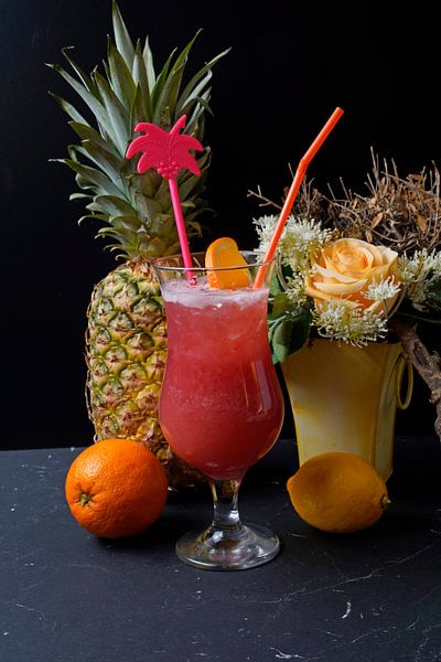 Fruit kisses - Rum in paradise. Delicious and fruity cocktails served in a glass by Babetts Bildergalerie