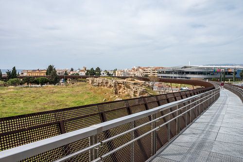 Voetgangersbrug over de Fabrica heuvels