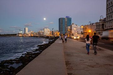 malecon in de nacht Havana van Eric van Nieuwland