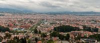 Ecuador: Cuenca in vogelvlucht (Cuenca) van Maarten Verhees thumbnail