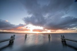 Zonsopgang bij de Brouwersdam by Patrick de Vleeschauwer