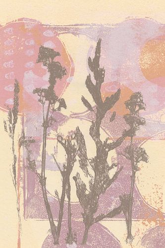 Bruine weidebloemen op paars, geel en oranje. Botanische kunst.