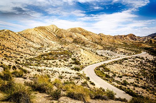 Panorama Landschap Eenzame Weg in Tabernas Woestijn in Almeria Andalusië Spanje