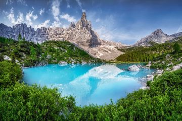 Panorama de montagne avec lac de montagne dans les Alpes sur Voss Fine Art Fotografie