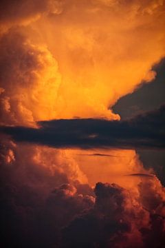 Wolkenlucht van Rob Boon