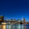 Brooklyn Bridge by Night van Jeanette van Starkenburg