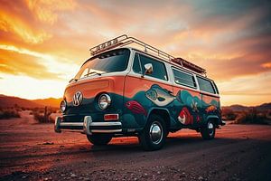 Kleurrijke iconische VW bus in woestijn in Amerika