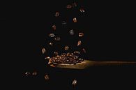 Fliegende Kaffeebohnen, fliegende Kaffeebohnen von Corrine Ponsen Miniaturansicht