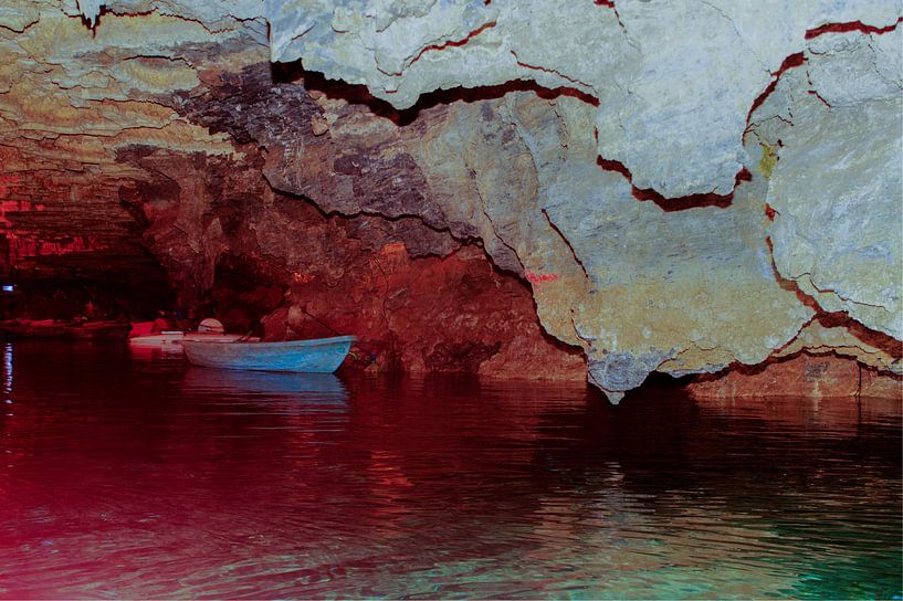 Ali-Sadr Cave by Maarten Verhees