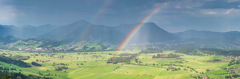 Regenboog van Walter G. Allgöwer