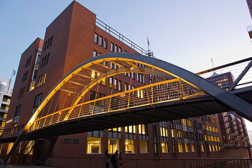 Hamburg - Zicht op de Speicherstadt bij schemering