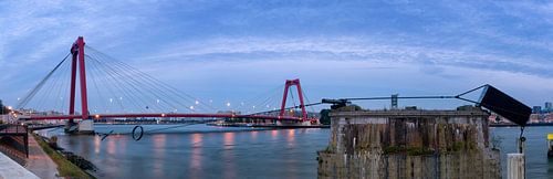 Looking for the moon. Bridge in Rotterdam.