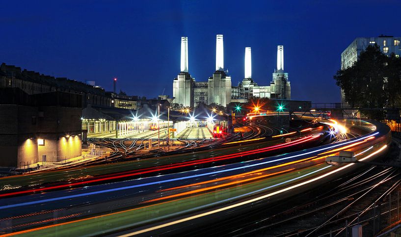 Londen - Battersea-centrale met ondergronds transport van Frank Herrmann