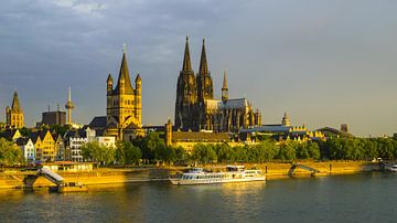 Köln bei Sonnenaufgang