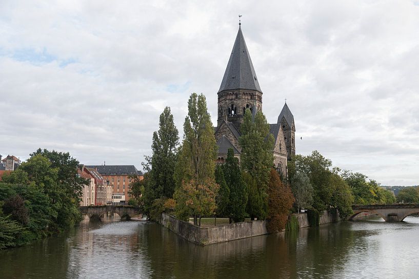 Temple Neuf Metz by Richard Wareham
