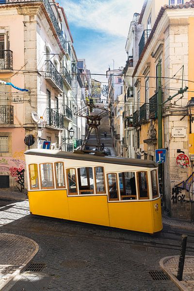 Lisbon by Hello Pompoyo