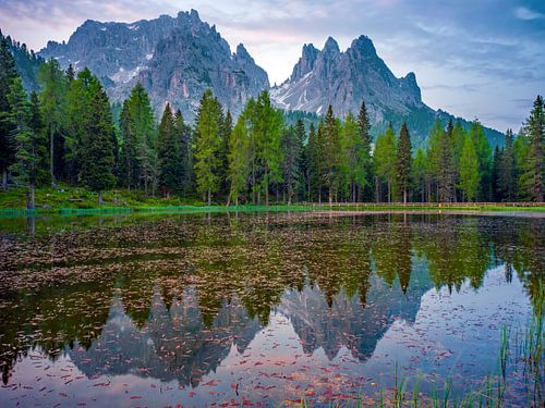 Dolomites - Le lac Antorno et le groupe Cadini