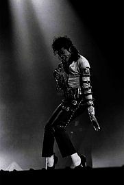 Snile On The Stage Jackson BW by Black White Deco