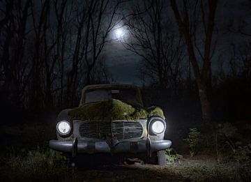Spookauto bij volle maan van Ans Bastiaanssen
