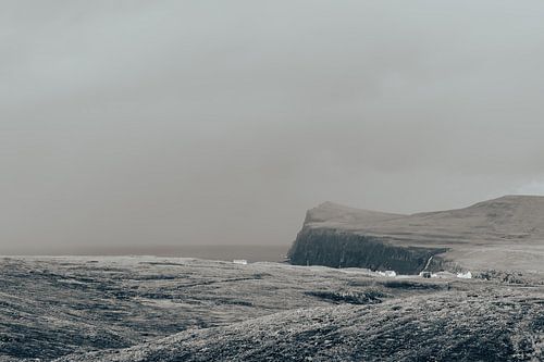 Neist Point - klif in idyllisch Schotland bij de Highlands op het eiland Skye.