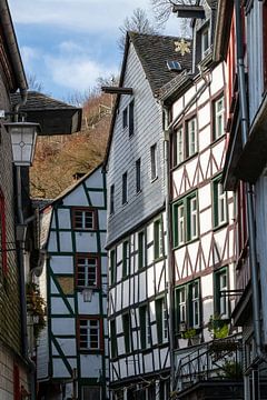 Fassaden von Fachwerkhäuser in Monschau von Reiner Conrad