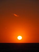 Blutroter Sonnenuntergang am Meer 2