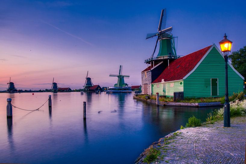 Zaanse Schans at night by Pieter den Oudsten