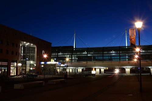 Onderdoor in Houten met het Station Houten Centrum 