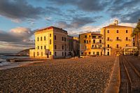 Maisons au coucher du soleil