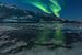 Poollicht Aurora in nachtelijke hemel over Noord-Noorwegen van Sjoerd van der Wal