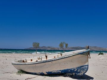 Einsames Boot am Strand von Kos auf den griechischen Inseln von Capture ME Drohnenfotografie