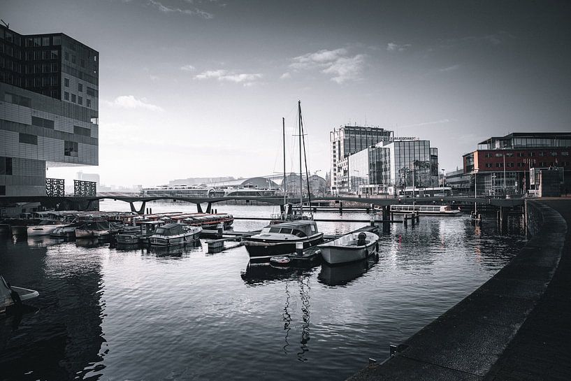 Amsterdam in Nederland is niet alleen zwart en wit van Thilo Wagner