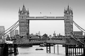 London ... Tower Bridge IV van Meleah Fotografie