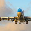 Landende KLM Boeing 747-400M jumbojet. van Jaap van den Berg