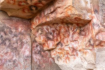 Hands from prehistoric times - Cueva de las Manos