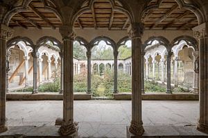 jardin du monastère sur Dafne Op 't Eijnde