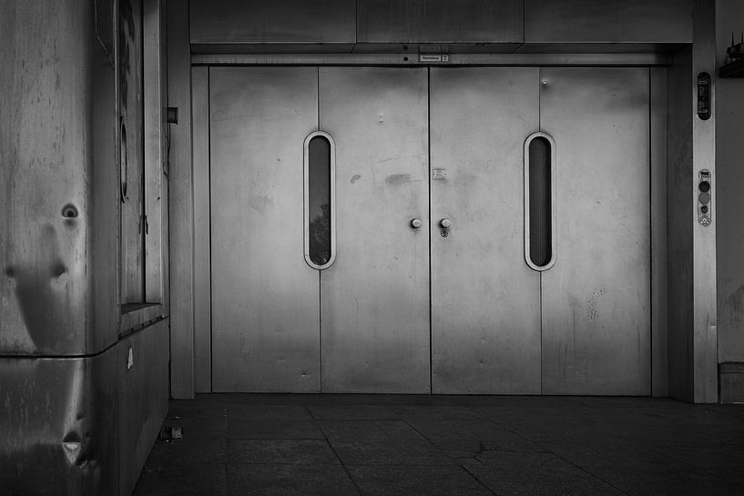 Berlin ICC industrieller Akzent in Monochrom von Jenco van Zalk