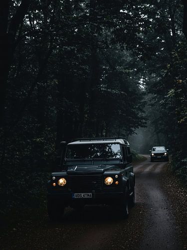 Mysterious Trail: Land Rover Defender