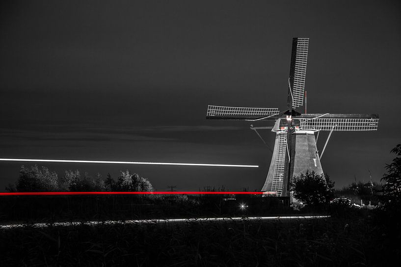 Red Lines (Molen Kinderdijk) par John Ouwens
