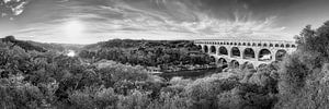Pont Du Gard schwarz-weiß