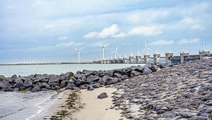 Deltawerke in Zeeland: das Sturmflutwehr an der Oosterschelde.