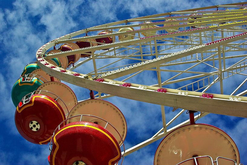 Ferris Wheel by Norbert Sülzner