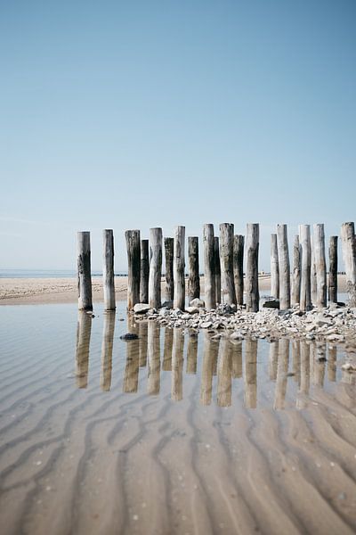 Vlissingen - Zeelandic Landscape - Reflection on the beach by Eleana Tollenaar
