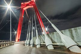 Die Kabel der Willemsbrug von Karin Riethoven