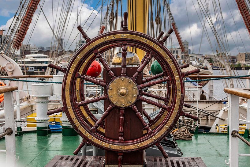 Sei der Kapitän von Ria Overbeeke