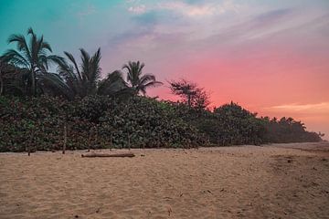 Sonnenuntergang an der Karibikküste Kolumbiens von NZME Photography